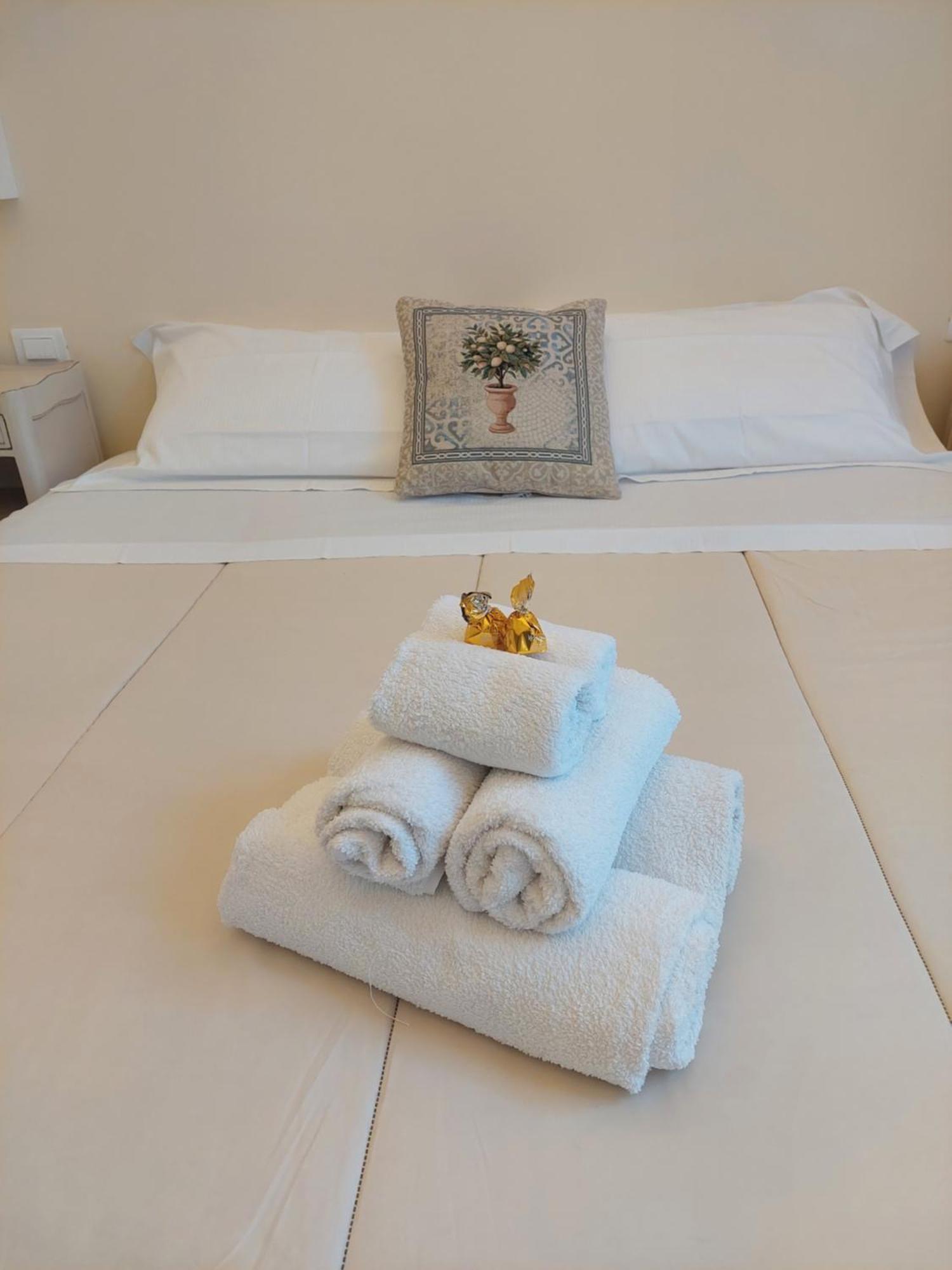 Pura Vida Bed and Breakfast Viareggio Exteriör bild